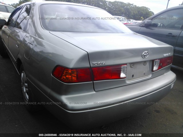 JT2BG22K5Y0407766 - 2000 TOYOTA CAMRY CE/LE/XLE GRAY photo 3