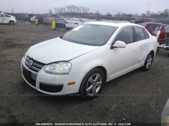 3VWRZ71K19M161325 - 2009 VOLKSWAGEN JETTA SE/SEL WHITE photo 2