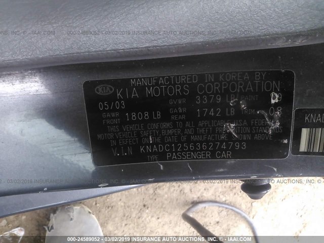 KNADC125636274793 - 2003 KIA RIO GRAY photo 9