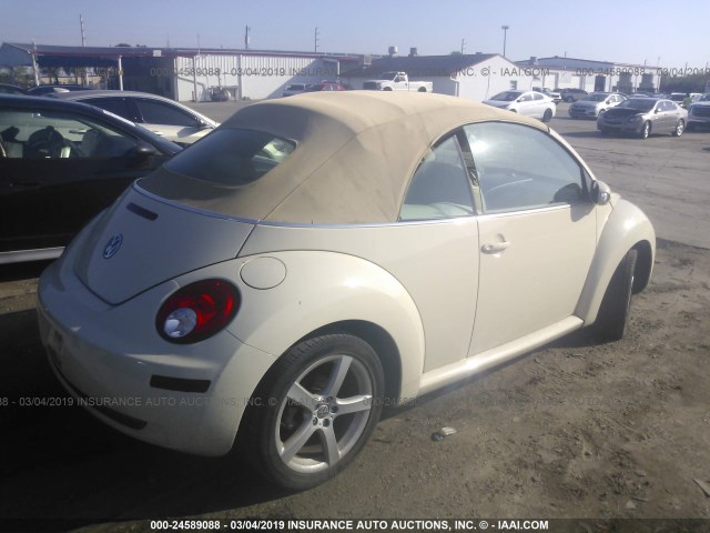 3VWPF31Y38M415645 - 2008 VOLKSWAGEN NEW BEETLE CONVERTIBLE S WHITE photo 4