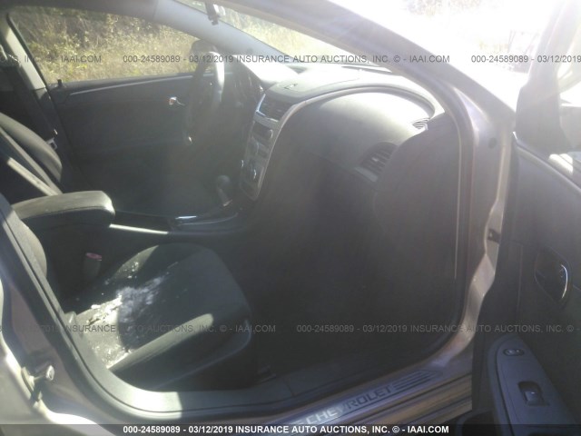 1G1ZH57B18F163696 - 2008 CHEVROLET MALIBU 1LT ვერცხლისფერი ფოტო 5