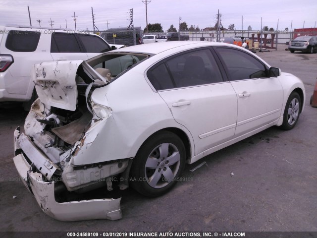 1N4AL21E27C212527 - 2007 NISSAN ALTIMA 2.5/2.5S WHITE photo 4