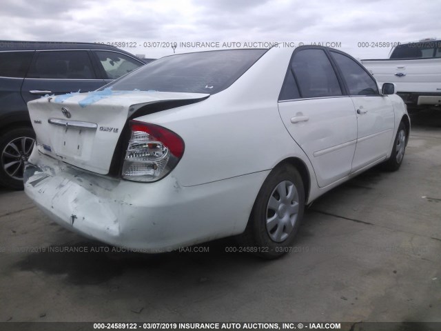 4T1BE32K83U235362 - 2003 TOYOTA CAMRY LE/XLE/SE WHITE photo 4