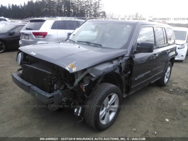 1C4NJRFB3GD782913 - 2016 JEEP PATRIOT LATITUDE GRAY photo 2