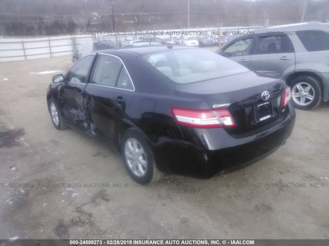 4T4BF3EK4BR158244 - 2011 TOYOTA CAMRY SE/LE/XLE BLACK photo 3