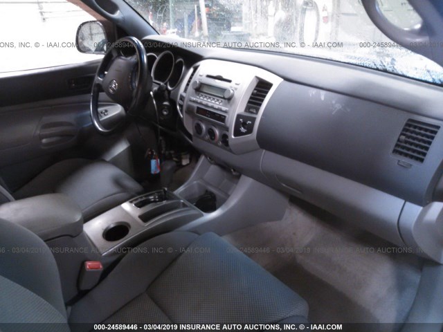 5TEUU42N76Z172153 - 2006 TOYOTA TACOMA ACCESS CAB შავი ფოტო 5