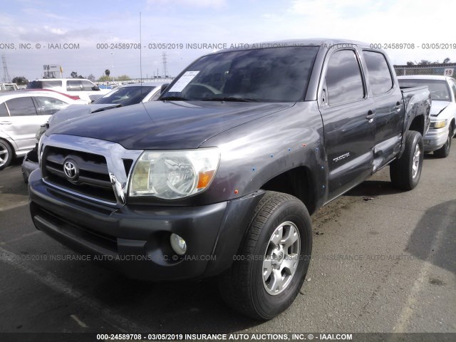 3TMJU62N09M075845 - 2009 TOYOTA TACOMA DOUBLE CAB PRERUNNER GRAY photo 2