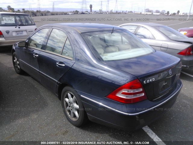 WDBRF61JX3F315419 - 2003 MERCEDES-BENZ C 240 BLUE photo 3