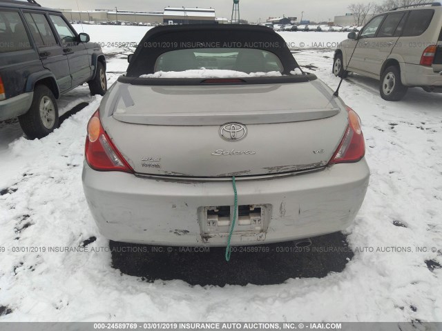 4T1FA38PX6U100565 - 2006 TOYOTA CAMRY SOLARA SE/SLE GRAY photo 6