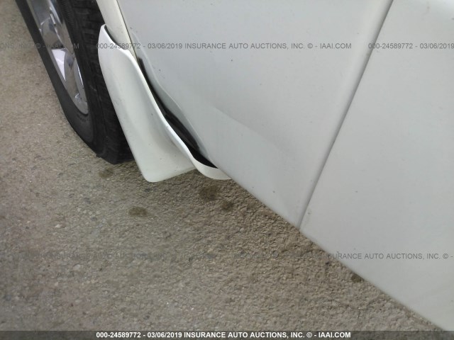 5N3AA08C75N811288 - 2005 INFINITI QX56 WHITE photo 6