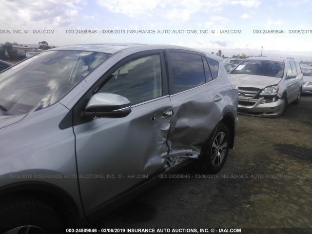 JTMWFREV2JJ183818 - 2018 TOYOTA RAV4 ADVENTURE/XLE Gümüş foto 6