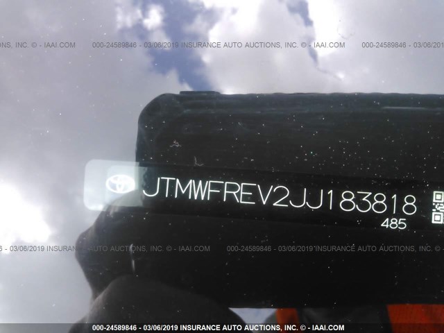 JTMWFREV2JJ183818 - 2018 TOYOTA RAV4 ADVENTURE/XLE Gümüş foto 9