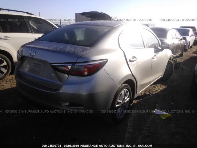 3MYDLBZV5GY101099 - 2016 TOYOTA SCION IA GRAY photo 4