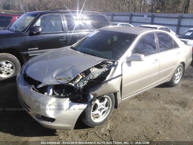 4T1BE32K52U532698 - 2002 TOYOTA CAMRY LE/XLE/SE GOLD photo 2