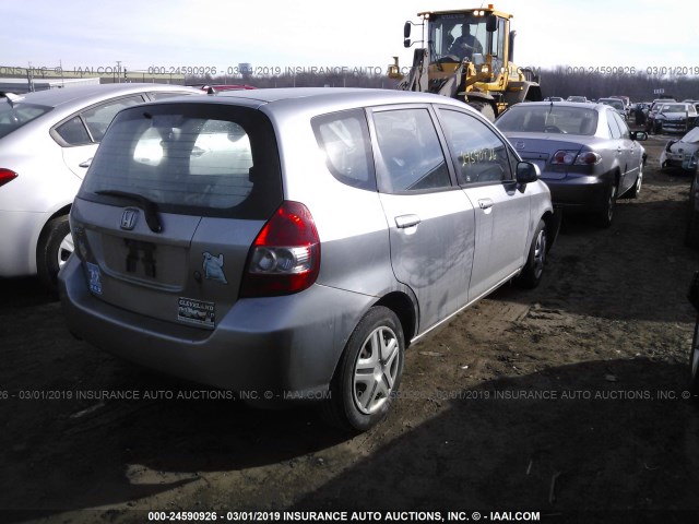 JHMGD37438S008539 - 2008 HONDA FIT SILVER photo 4