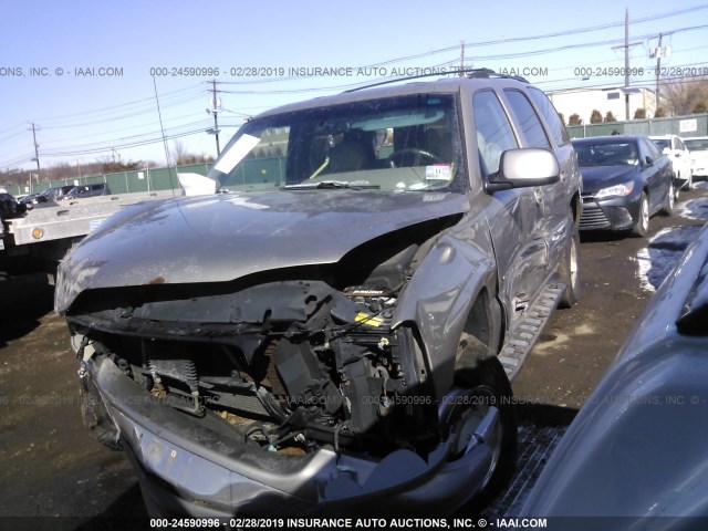 1GKEK13Z62J173880 - 2002 GMC YUKON TAN photo 2