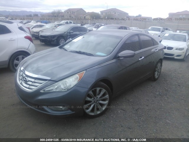 5NPEC4ACXBH210575 - 2011 HYUNDAI SONATA SE/LIMITED GRAY photo 2