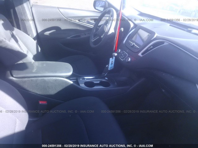 1G1ZB5ST6JF277202 - 2018 CHEVROLET MALIBU LS SILVER photo 5