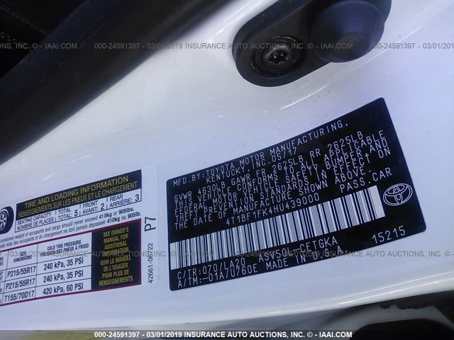 4T1BF1FK4HU439000 - 2017 TOYOTA CAMRY LE/XLE/SE/XSE WHITE photo 9