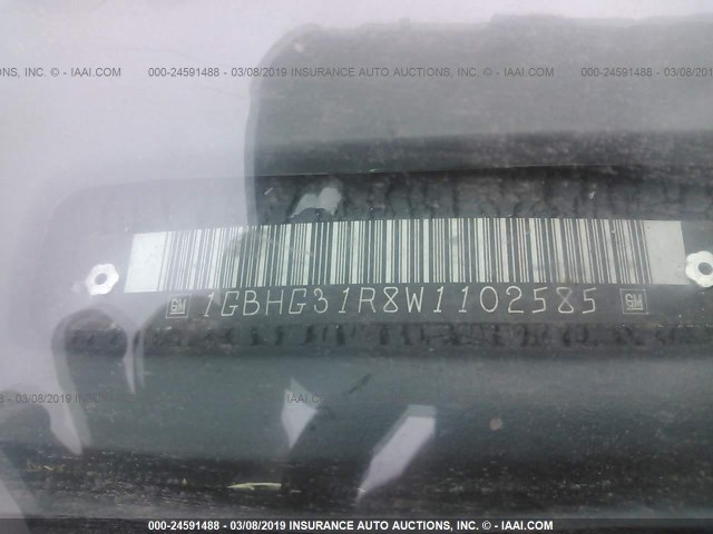 1GBHG31R8W1102585 - 1998 CHEVROLET EXPRESS G3500  WHITE photo 9