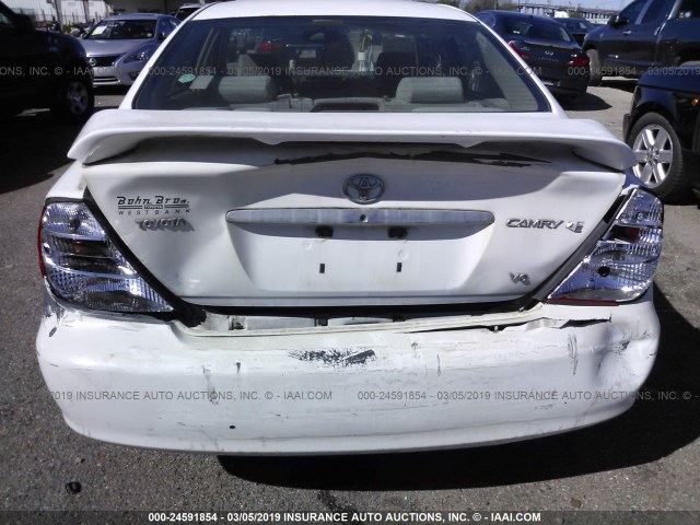 4T1BF32K82U025355 - 2002 TOYOTA CAMRY LE/XLE/SE WHITE photo 6