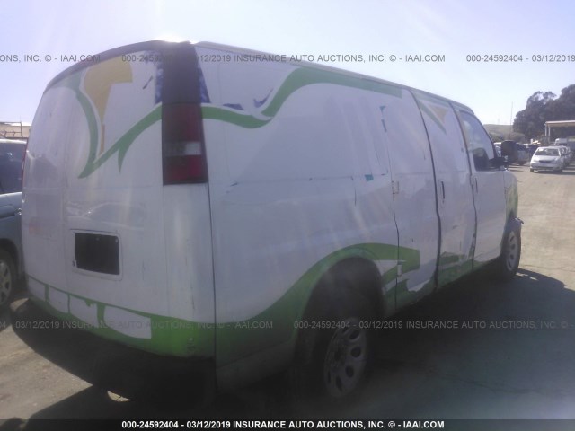 1GCSGAFX2C1181759 - 2012 CHEVROLET EXPRESS G1500  WHITE photo 4