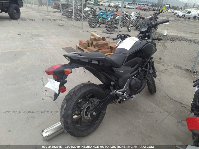 JH2RC6357FK300096 - 2015 HONDA NC700X BLACK photo 4