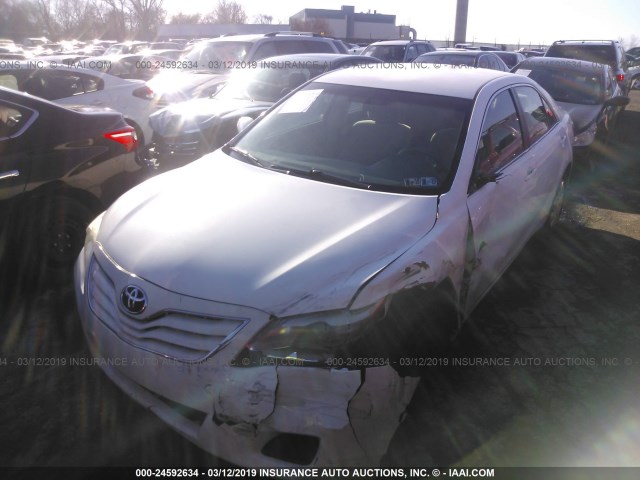 4T4BF3EK9BR215991 - 2011 TOYOTA CAMRY SE/LE/XLE 白色 照片 2