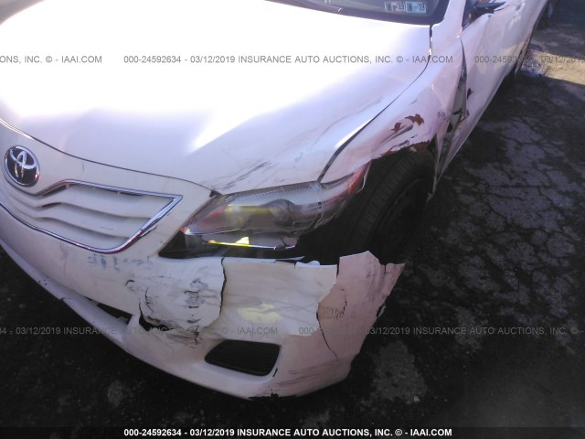 4T4BF3EK9BR215991 - 2011 TOYOTA CAMRY SE/LE/XLE 白色 照片 6