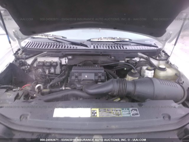 5LMFU28575LJ10178 - 2005 LINCOLN NAVIGATOR Blanc photo 10