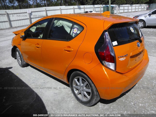 JTDKDTB30G1129074 - 2016 TOYOTA PRIUS C ORANGE photo 3