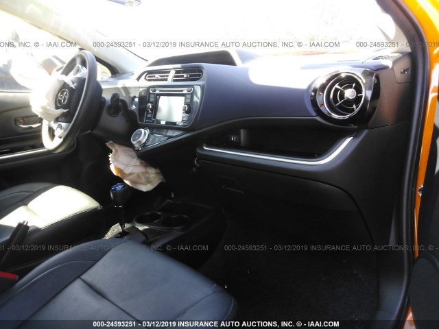 JTDKDTB30G1129074 - 2016 TOYOTA PRIUS C ORANGE photo 5