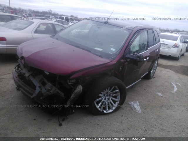 2LMDJ6JK1DBL05982 - 2013 LINCOLN MKX RED photo 2