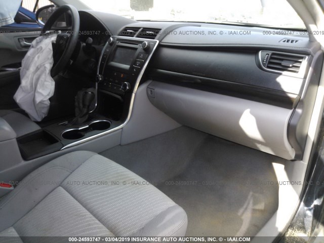 4T4BF1FK3FR468281 - 2015 TOYOTA CAMRY LE/XLE/SE/XSE BLACK photo 5
