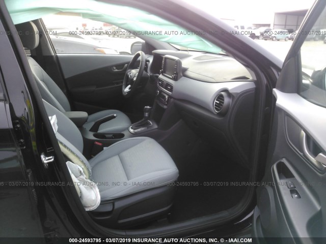 KM8K53A59KU207340 - 2019 HYUNDAI KONA BLACK photo 5