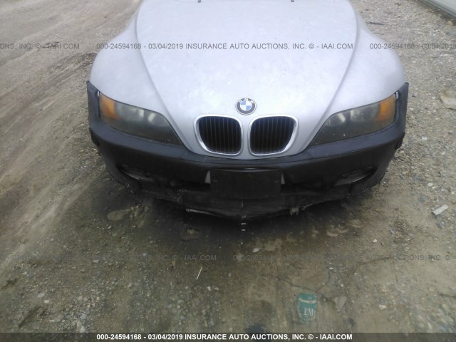 4USCH7337WLE08634 - 1998 BMW Z3 1.9 SILVER photo 6