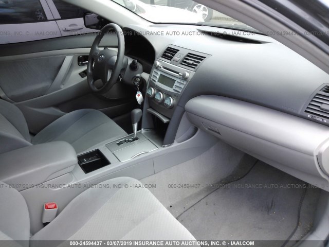 4T1BE46K38U201336 - 2008 TOYOTA CAMRY CE/LE/XLE/SE GRAY photo 5