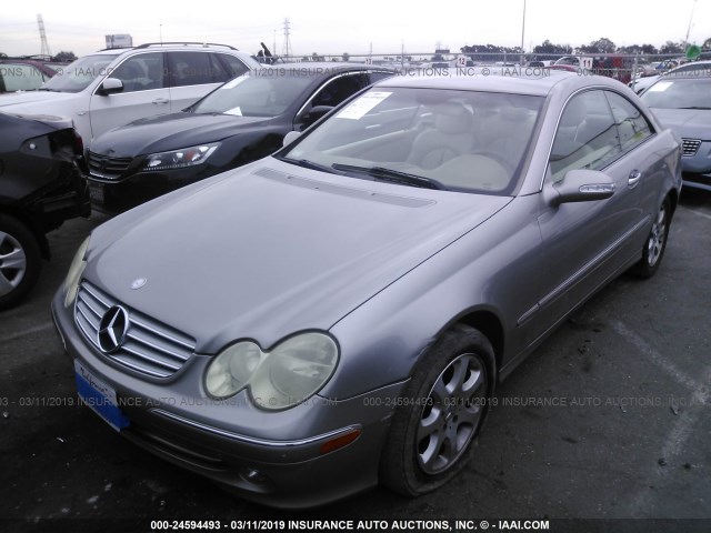 WDBTJ65J04F066225 - 2004 MERCEDES-BENZ CLK 320C GRAY photo 2