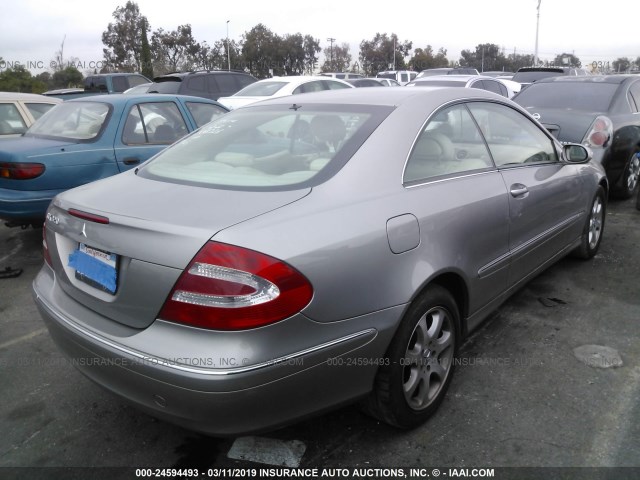 WDBTJ65J04F066225 - 2004 MERCEDES-BENZ CLK 320C GRAY photo 4