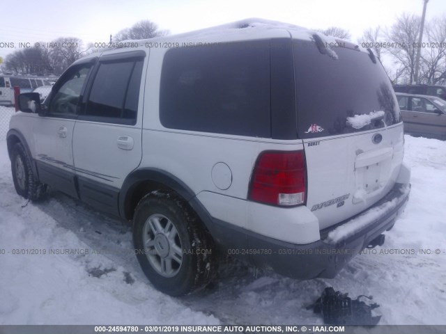 1FMFU16L24LA70217 - 2004 FORD EXPEDITION XLT WHITE photo 3