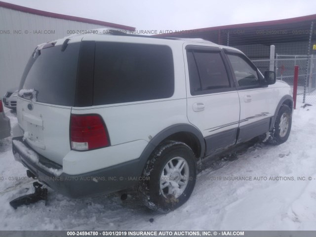 1FMFU16L24LA70217 - 2004 FORD EXPEDITION XLT WHITE photo 4