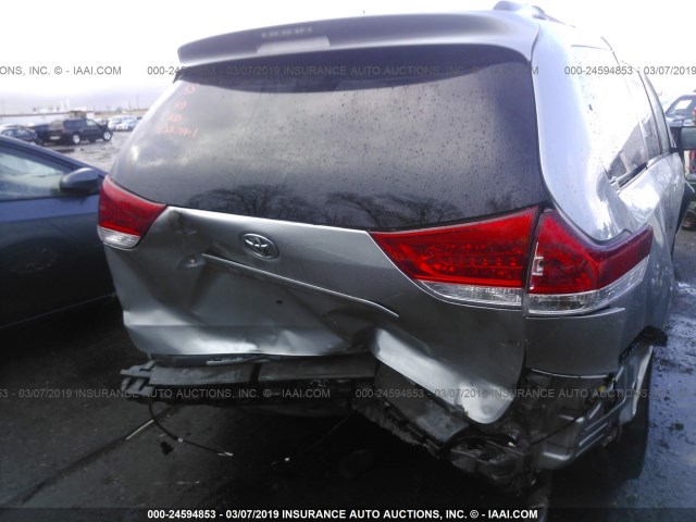 5TDYK3DC4BS145898 - 2011 TOYOTA SIENNA XLE/LIMITED SILVER photo 6