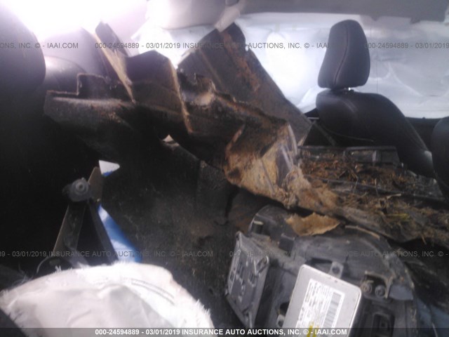 4T1BF1FK4FU040908 - 2015 TOYOTA CAMRY LE/XLE/SE/XSE შავი ფოტო 8