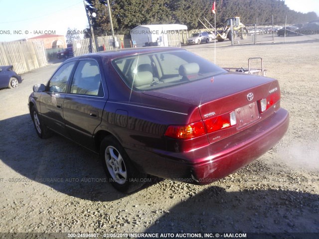 4T1BF22K81U959055 - 2001 TOYOTA CAMRY LE/XLE 栗色 照片 3