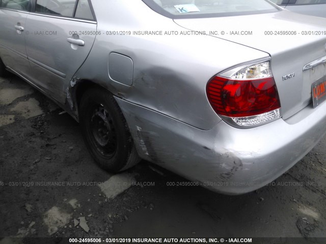 4T1BE32K85U404766 - 2005 TOYOTA CAMRY LE/XLE/SE SILVER photo 6