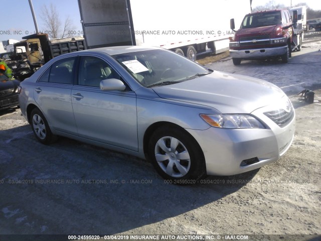 4T4BE46K17R001429 - 2007 TOYOTA CAMRY NEW GENERAT CE/LE/XLE/SE SILVER photo 1