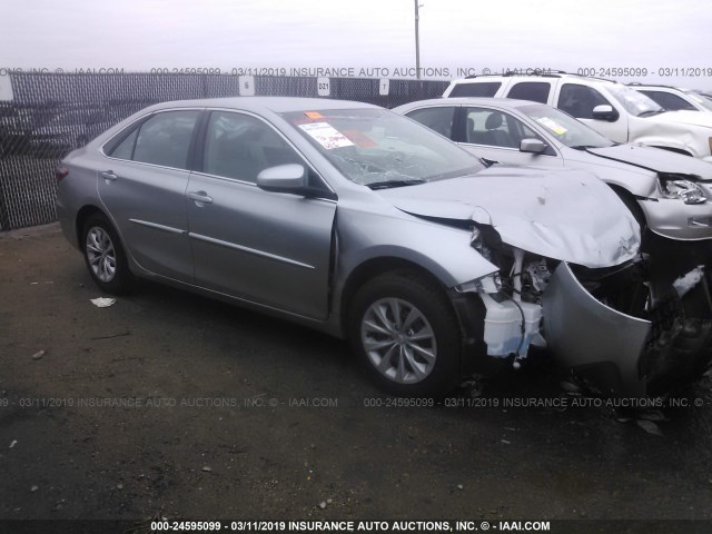 4T4BF1FK3GR526682 - 2016 TOYOTA CAMRY LE/XLE/SE/XSE SILVER photo 1