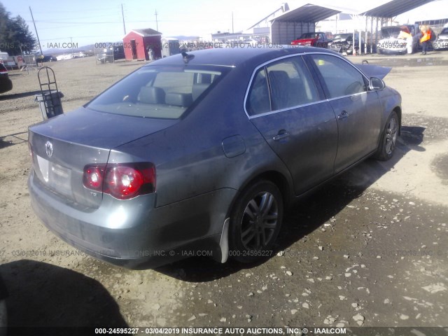 3VWRL71K59M167047 - 2009 VOLKSWAGEN JETTA TDI GRAY photo 4