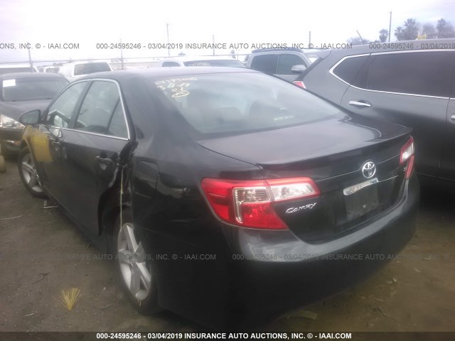 4T1BF1FK7CU166725 - 2012 TOYOTA CAMRY SE/LE/XLE 深蓝色 照片 3