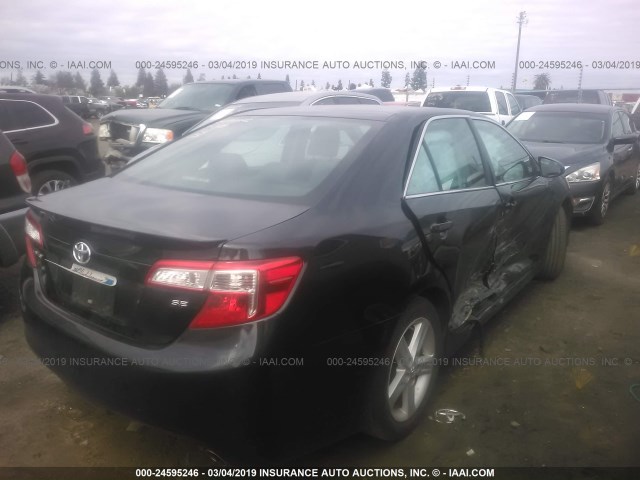 4T1BF1FK7CU166725 - 2012 TOYOTA CAMRY SE/LE/XLE 深蓝色 照片 4